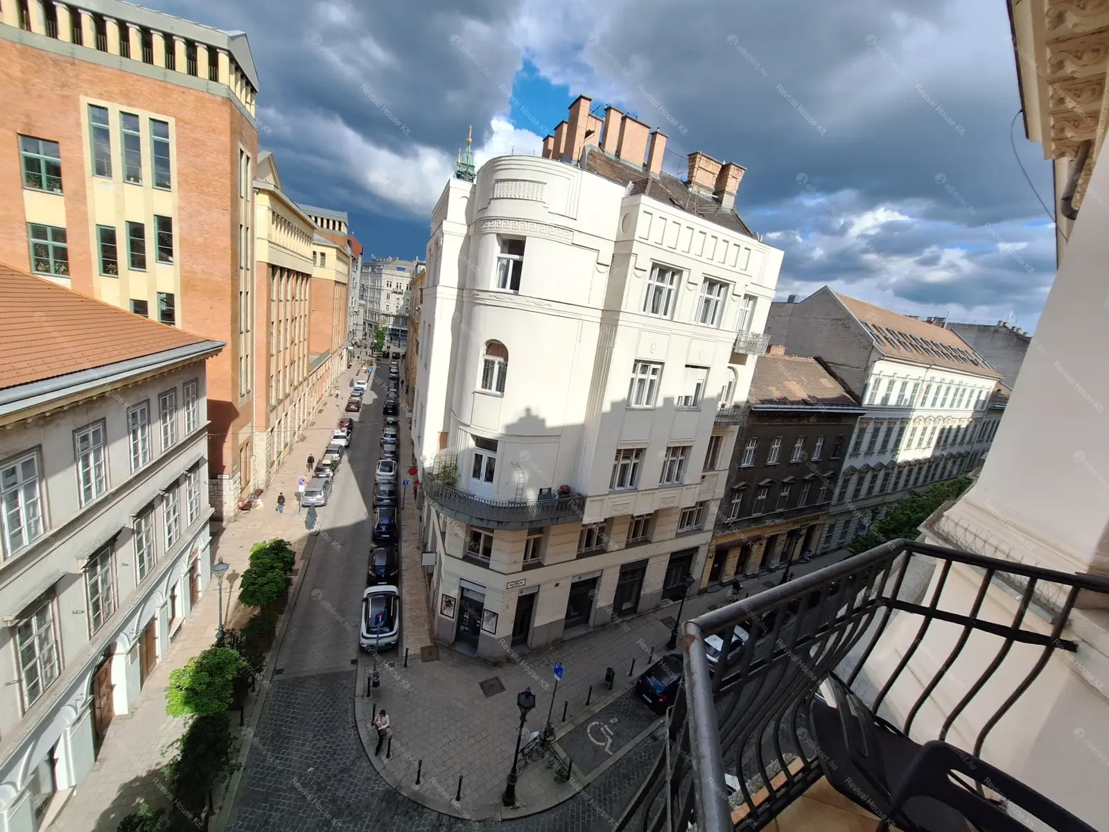 Kiadó albérlet 1090000 Ft/hó áron: Budapest, V. kerület  Veres Pálné utca. Mérete: 125 nm, 3 szobás | Alberlet.hu - 6707162