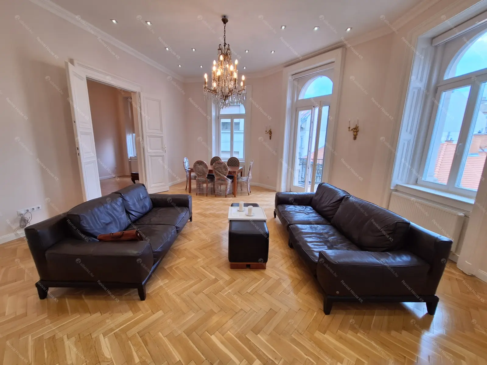 Kiadó albérlet 1090000 Ft/hó áron: Budapest, V. kerület  Veres Pálné utca. Mérete: 125 nm, 3 szobás | Alberlet.hu - 6707166