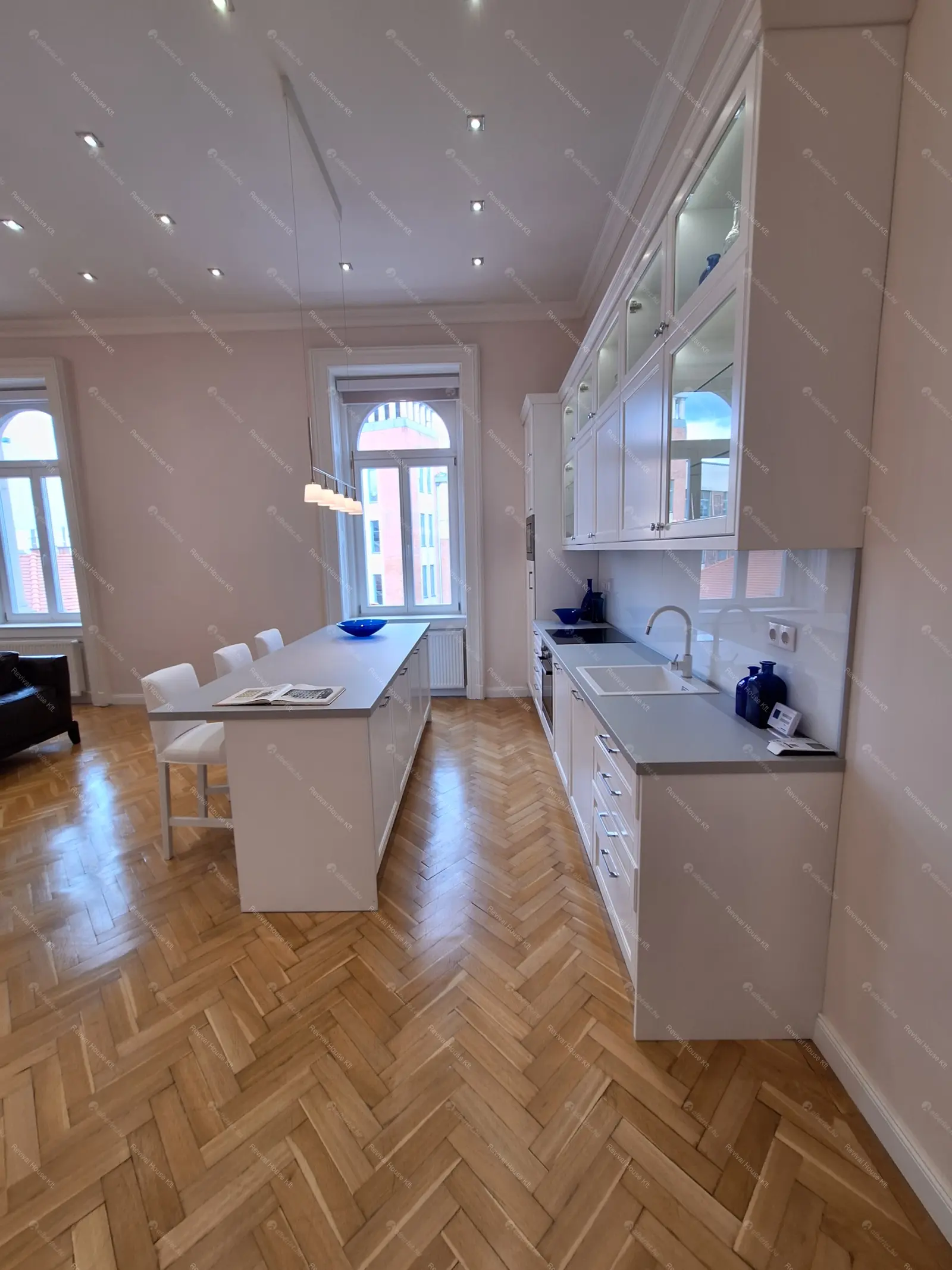 Kiadó albérlet 1090000 Ft/hó áron: Budapest, V. kerület  Veres Pálné utca. Mérete: 125 nm, 3 szobás | Alberlet.hu - 6707169