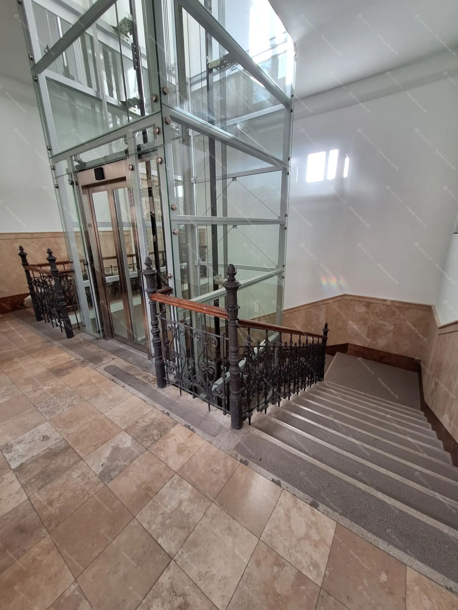 Kiadó albérlet 1090000 Ft/hó áron: Budapest, V. kerület  Veres Pálné utca. Mérete: 125 nm, 3 szobás | Alberlet.hu - 6707174