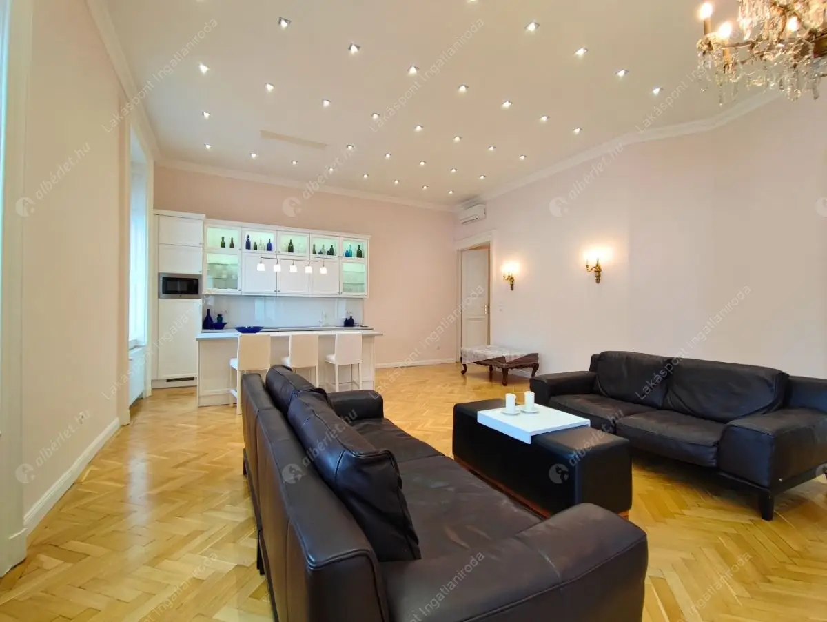 Kiadó albérlet 1159000 Ft/hó áron: Budapest, V. kerület  Veres Pálné utca. Mérete: 125 nm, 3 szobás | Alberlet.hu - 6493837