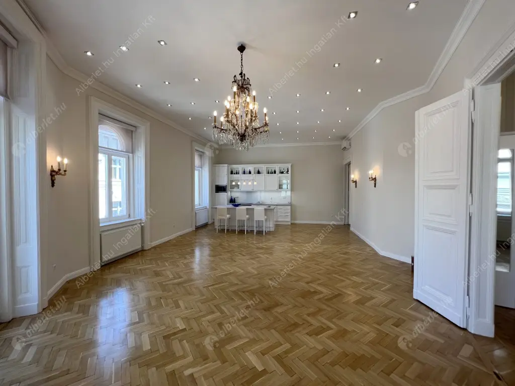 Kiadó albérlet 1164000 Ft/hó áron: Budapest, V. kerület  Veres Pálné utca. Mérete: 125 nm, 3 szobás | Alberlet.hu - 6519119