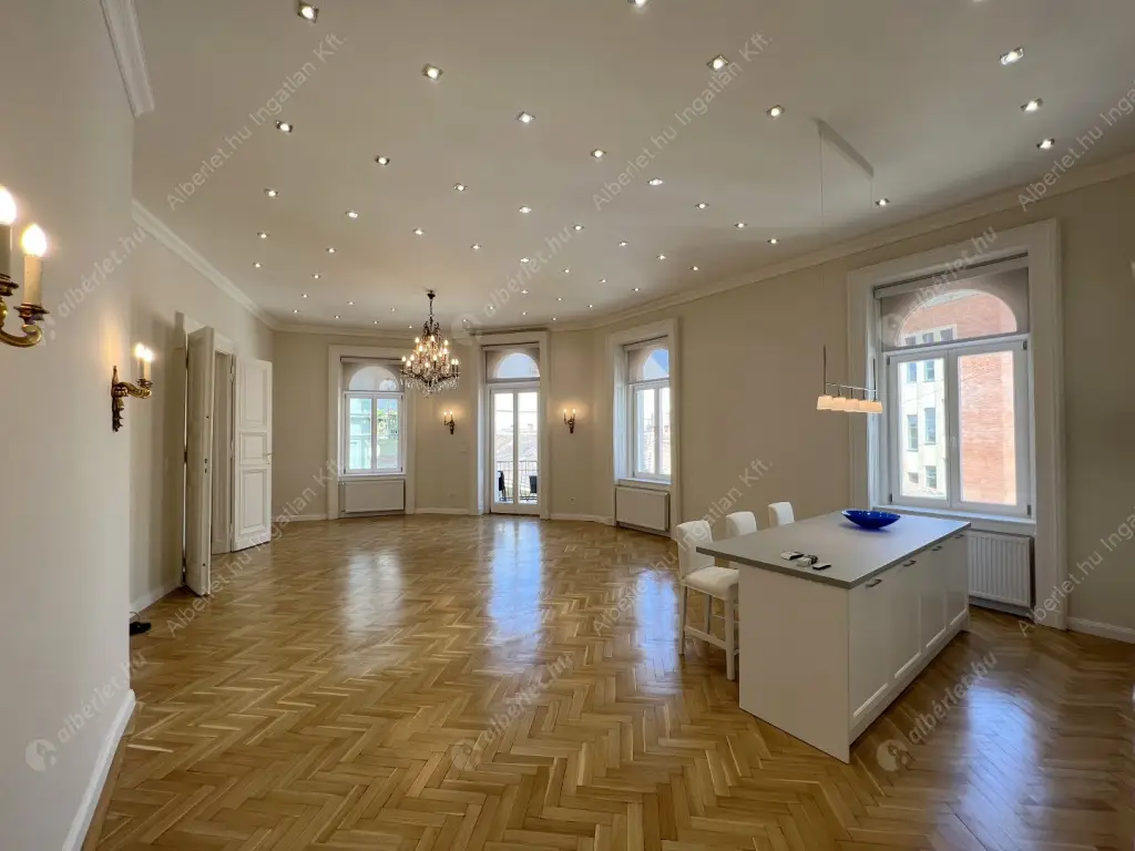 Kiadó albérlet 1164000 Ft/hó áron: Budapest, V. kerület  Veres Pálné utca. Mérete: 125 nm, 3 szobás | Alberlet.hu - 6519120