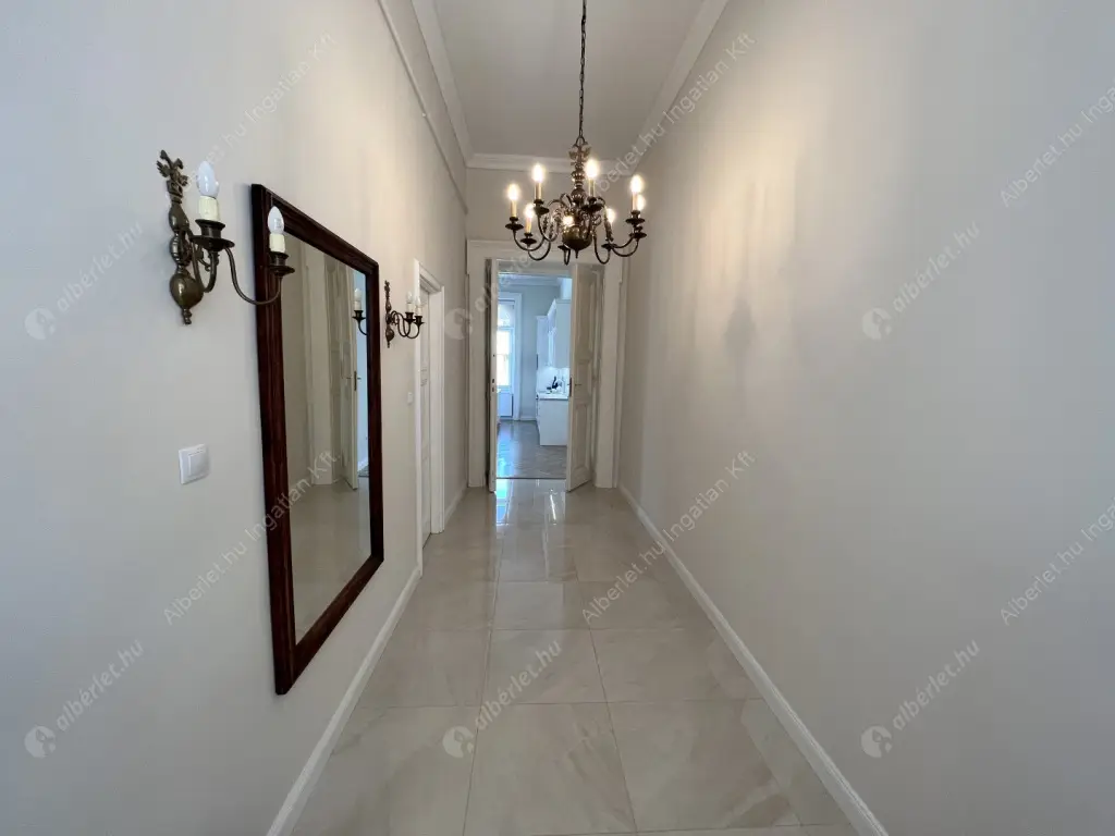 Kiadó albérlet 1164000 Ft/hó áron: Budapest, V. kerület  Veres Pálné utca. Mérete: 125 nm, 3 szobás | Alberlet.hu - 6519128