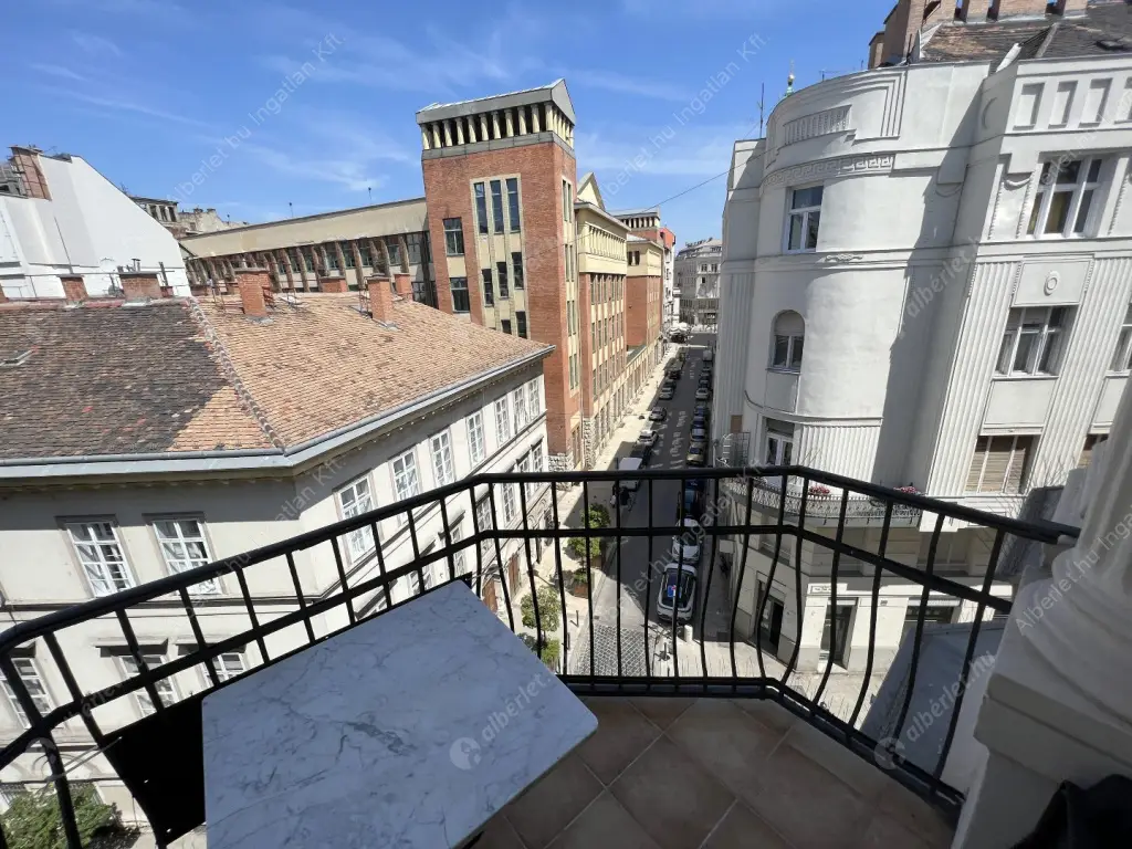 Kiadó albérlet 1164000 Ft/hó áron: Budapest, V. kerület  Veres Pálné utca. Mérete: 125 nm, 3 szobás | Alberlet.hu - 6519135