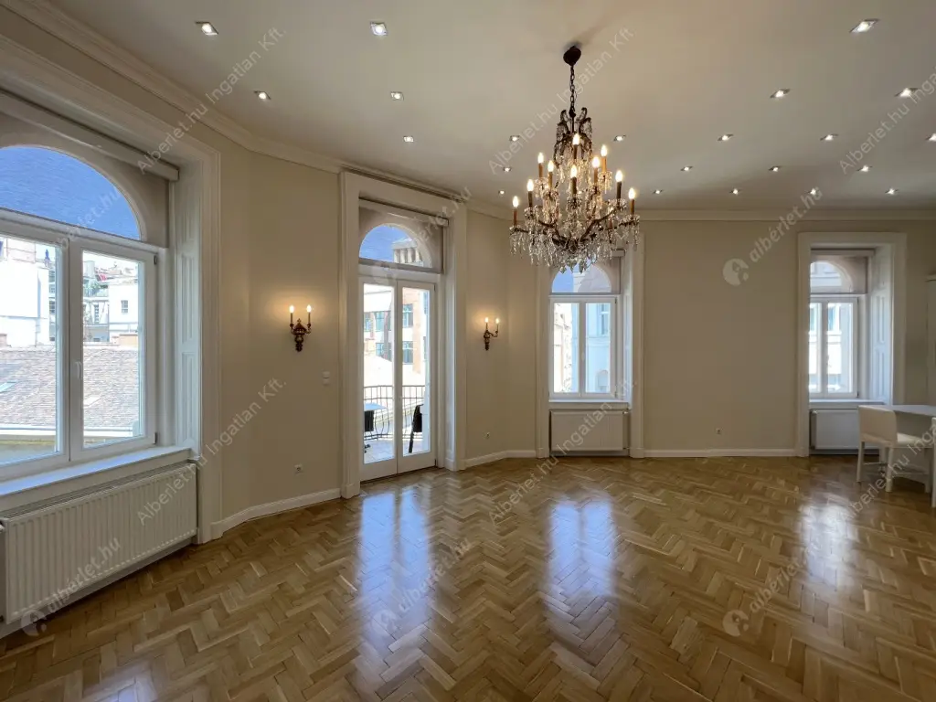 Kiadó albérlet 1164000 Ft/hó áron: Budapest, V. kerület  Veres Pálné utca. Mérete: 125 nm, 3 szobás | Alberlet.hu - 6519138