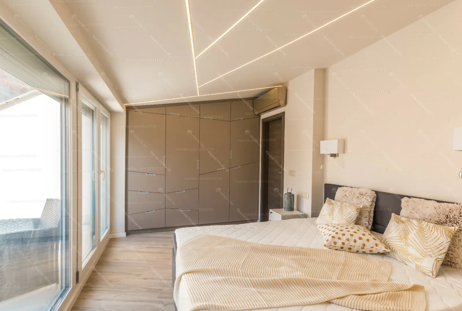 Kiadó albérlet 799000 Ft/hó áron: Budapest, V. kerület  Veres Pálné utca. Mérete: 141 nm, 4 szobás | Alberlet.hu - 6112409