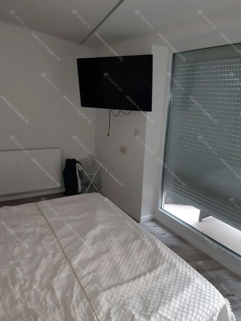 Kiadó albérlet 799000 Ft/hó áron: Budapest, V. kerület  Veres Pálné utca. Mérete: 141 nm, 4 szobás | Alberlet.hu - 6660974