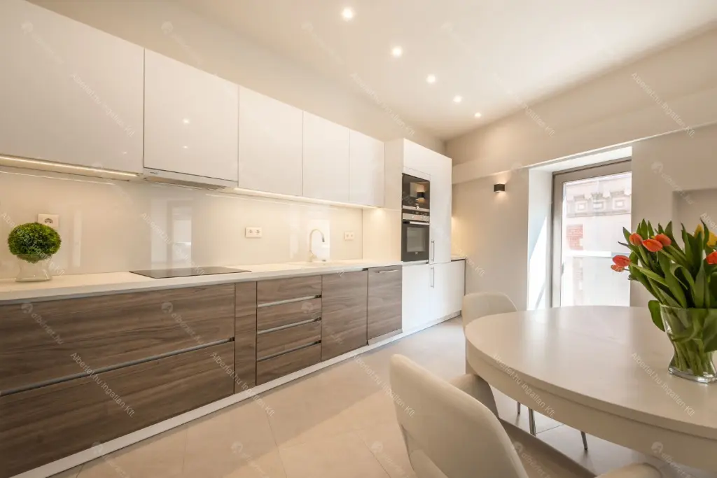 Kiadó albérlet 798000 Ft/hó áron: Budapest, V. kerület  Veres Pálné utca. Mérete: 141 nm, 4 szobás | Alberlet.hu - 6682711