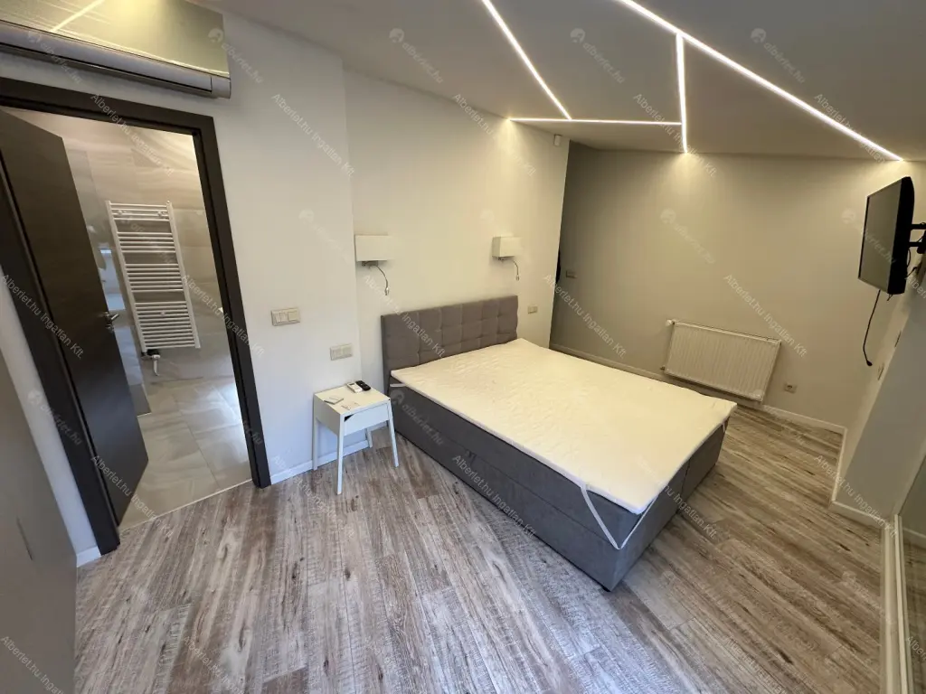 Kiadó albérlet 798000 Ft/hó áron: Budapest, V. kerület  Veres Pálné utca. Mérete: 141 nm, 4 szobás | Alberlet.hu - 6682715