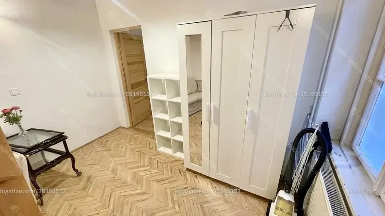 Kiadó albérlet 215000 Ft/hó áron: Budapest, V. kerület  Veres Pálné utca. Mérete: 31 nm, 1 szobás | Alberlet.hu - 6640371