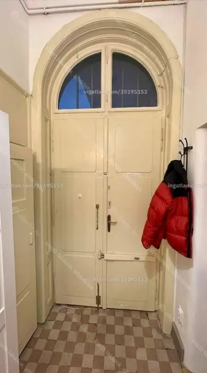 Kiadó albérlet 215000 Ft/hó áron: Budapest, V. kerület  Veres Pálné utca. Mérete: 31 nm, 1 szobás | Alberlet.hu - 6640377