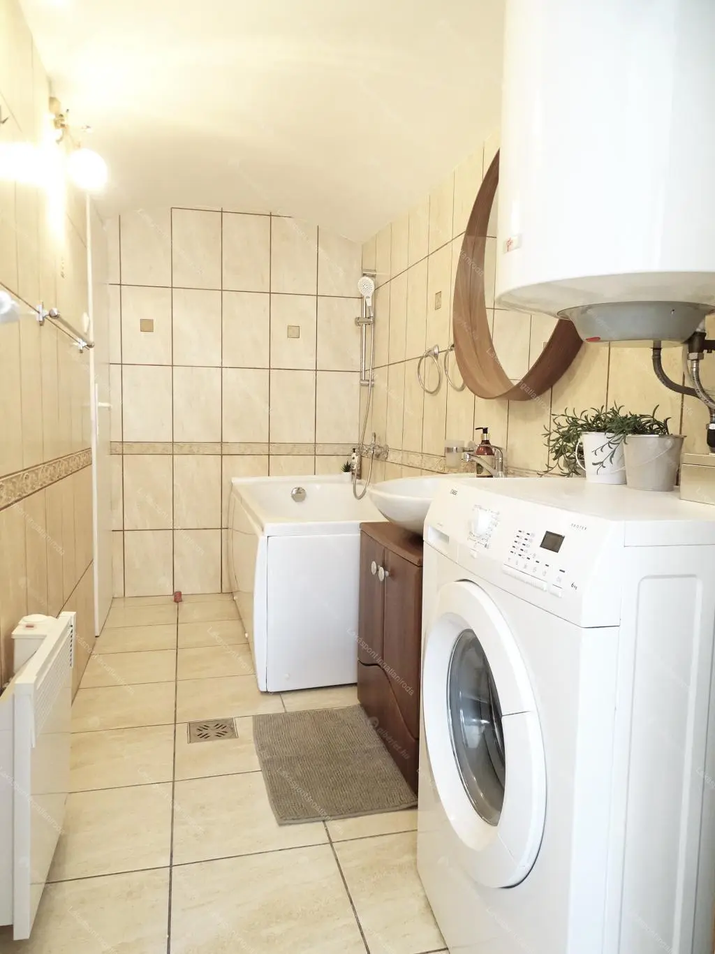 Kiadó albérlet 220000 Ft/hó áron: Budapest, V. kerület  Veres Pálné utca. Mérete: 35 nm, 1 szobás | Alberlet.hu - 6697315