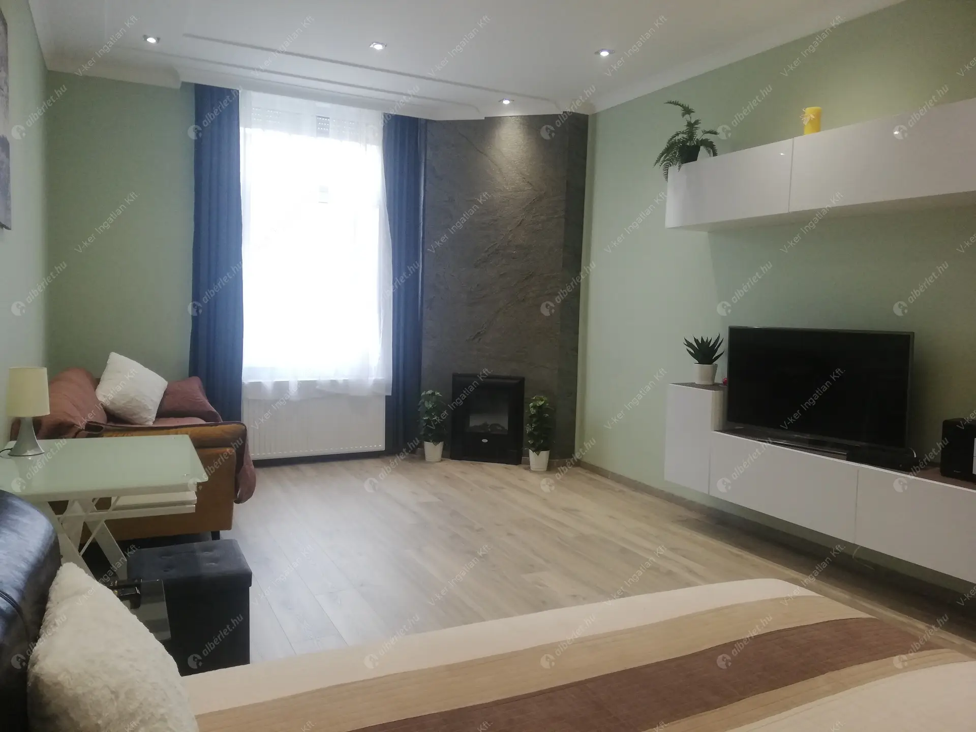 Kiadó albérlet 230000 Ft/hó áron: Budapest, V. kerület  Veres Pálné utca. Mérete: 44 nm, 1 szobás | Alberlet.hu - 5783674