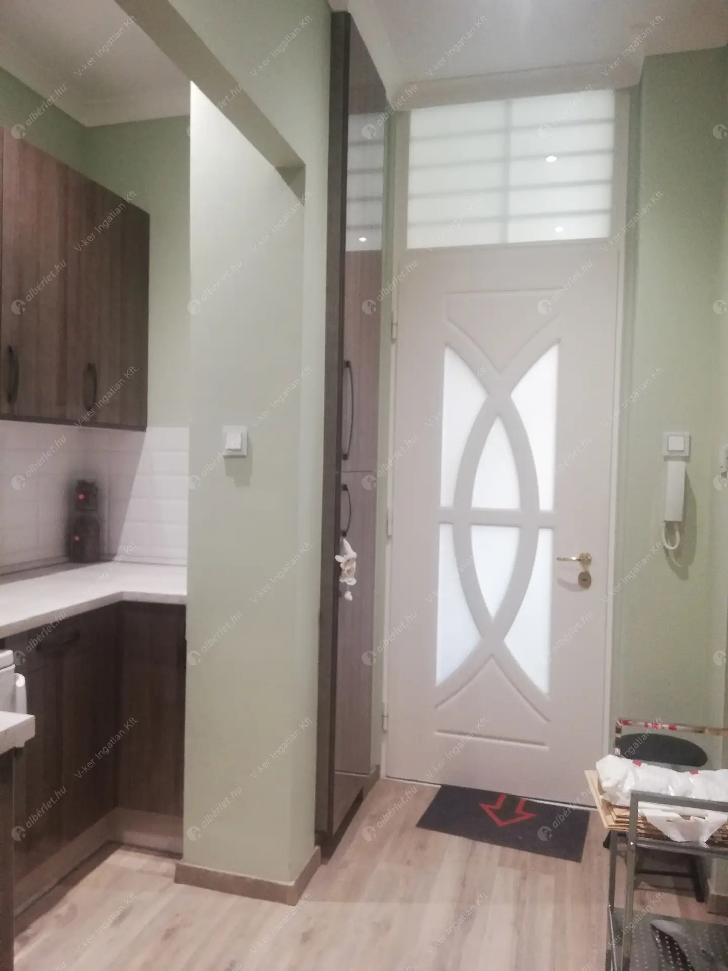 Kiadó albérlet 230000 Ft/hó áron: Budapest, V. kerület  Veres Pálné utca. Mérete: 44 nm, 1 szobás | Alberlet.hu - 5783685