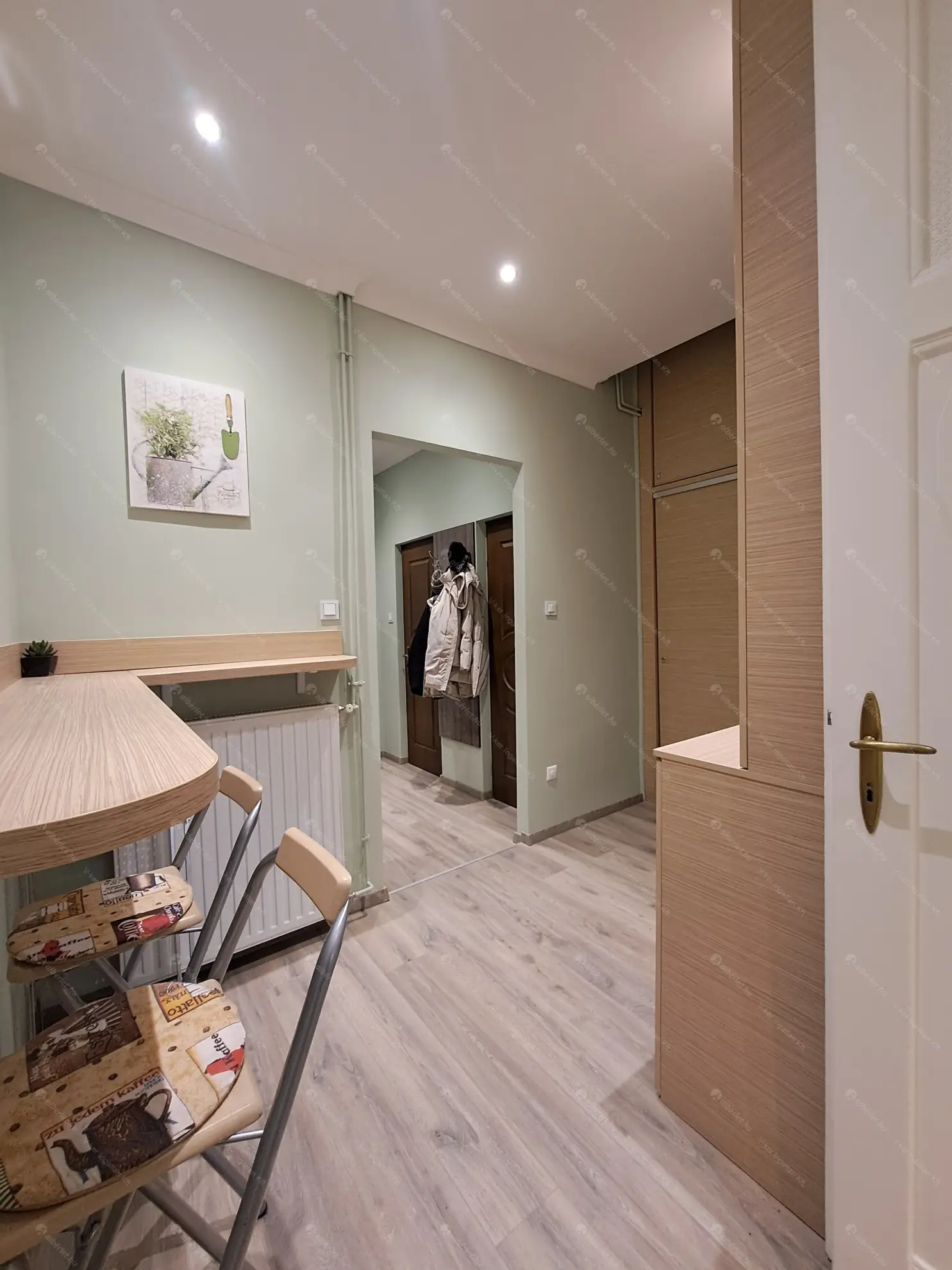 Kiadó albérlet 230000 Ft/hó áron: Budapest, V. kerület  Veres Pálné utca. Mérete: 44 nm, 1 szobás | Alberlet.hu - 6607086