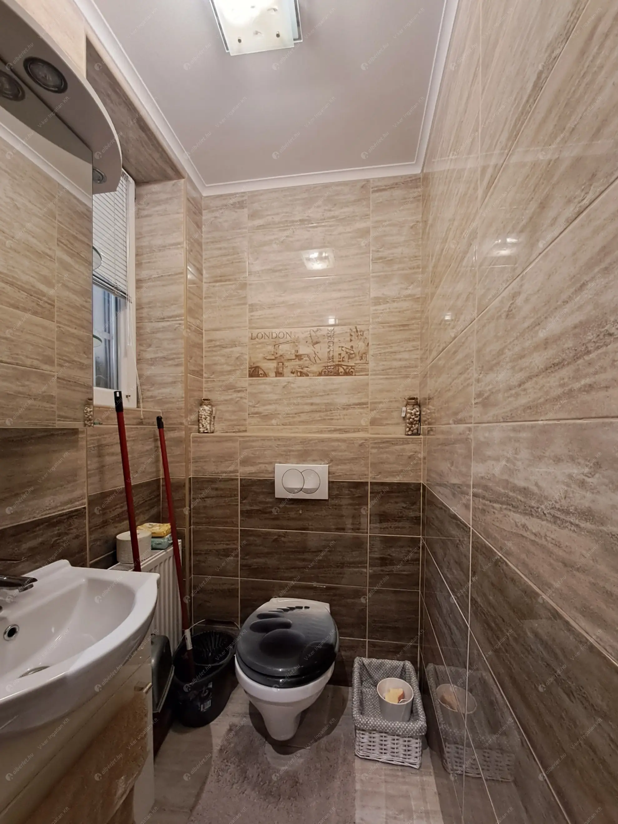 Kiadó albérlet 230000 Ft/hó áron: Budapest, V. kerület  Veres Pálné utca. Mérete: 44 nm, 1 szobás | Alberlet.hu - 6607090