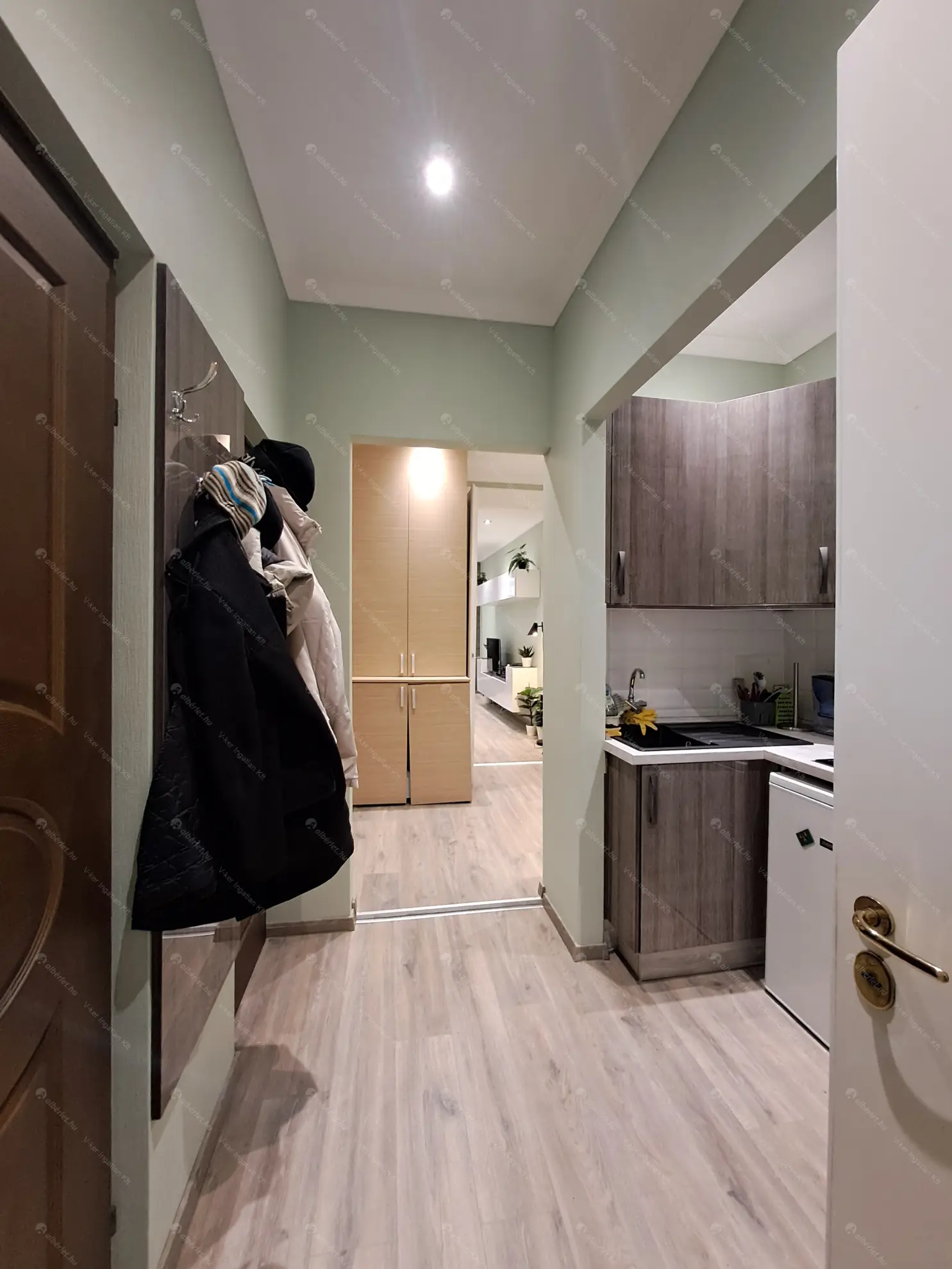 Kiadó albérlet 230000 Ft/hó áron: Budapest, V. kerület  Veres Pálné utca. Mérete: 44 nm, 1 szobás | Alberlet.hu - 6607095