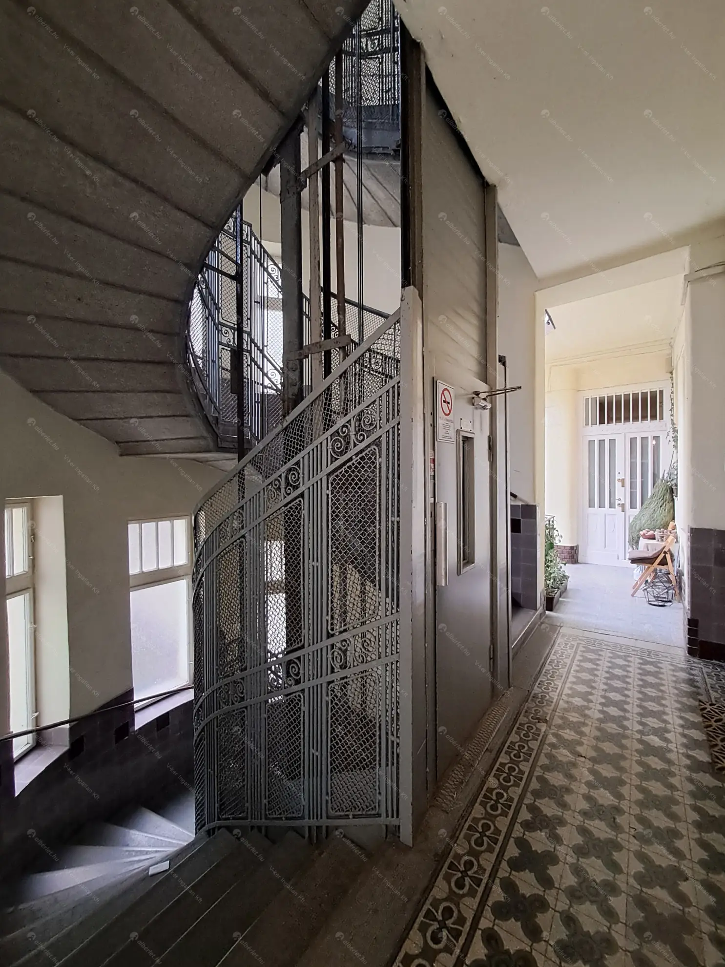 Kiadó albérlet 230000 Ft/hó áron: Budapest, V. kerület  Veres Pálné utca. Mérete: 44 nm, 1 szobás | Alberlet.hu - 6607097