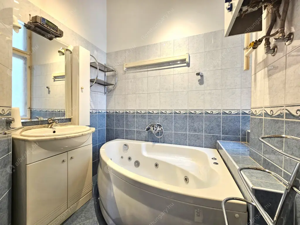 Kiadó albérlet 499000 Ft/hó áron: Budapest, V. kerület  Veres Pálné utca. Mérete: 97 nm, 4 szobás | Alberlet.hu - 6567284