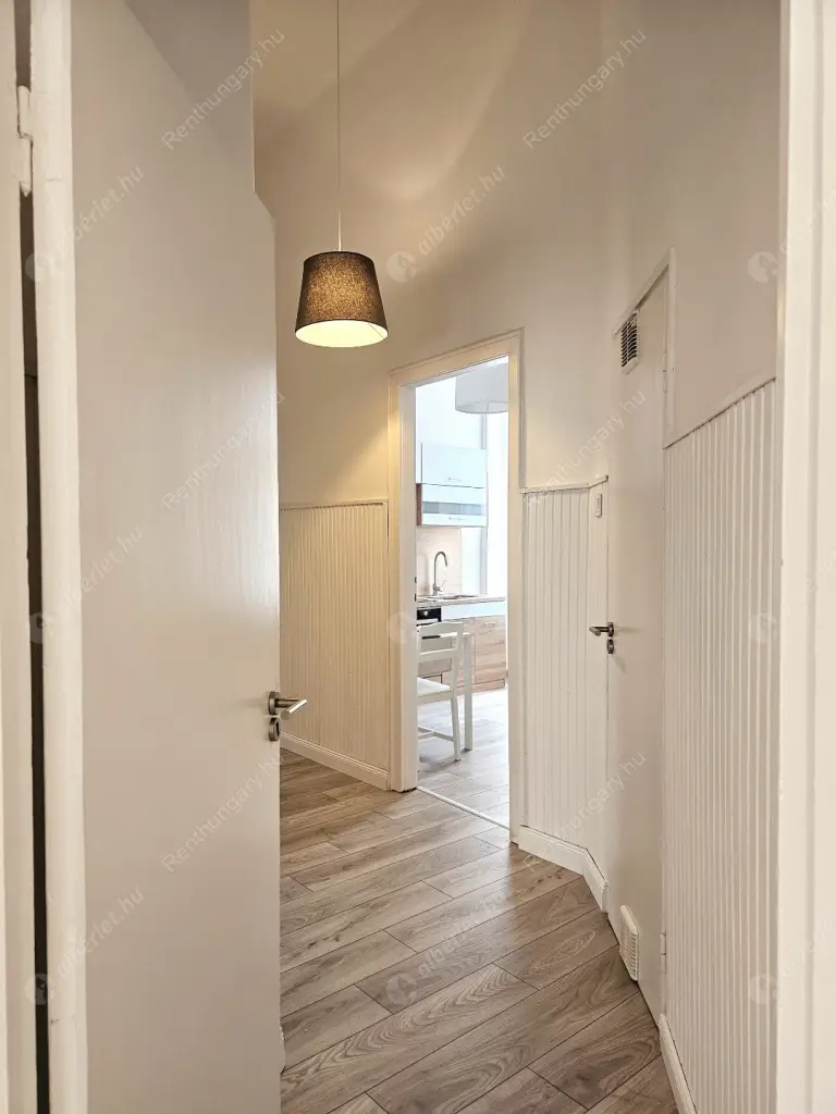 Kiadó albérlet 499000 Ft/hó áron: Budapest, V. kerület  Veres Pálné utca. Mérete: 97 nm, 4 szobás | Alberlet.hu - 6587624