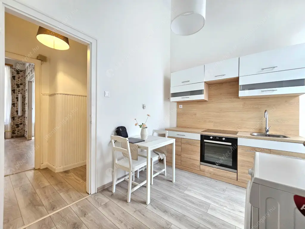 Kiadó albérlet 499000 Ft/hó áron: Budapest, V. kerület  Veres Pálné utca. Mérete: 97 nm, 4 szobás | Alberlet.hu - 6587626