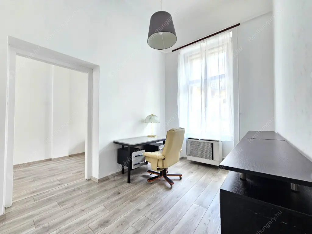 Kiadó albérlet 499000 Ft/hó áron: Budapest, V. kerület  Veres Pálné utca. Mérete: 97 nm, 4 szobás | Alberlet.hu - 6587628