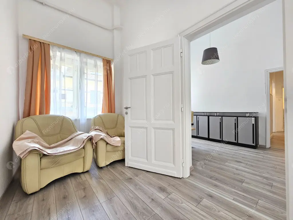 Kiadó albérlet 499000 Ft/hó áron: Budapest, V. kerület  Veres Pálné utca. Mérete: 97 nm, 4 szobás | Alberlet.hu - 6610989