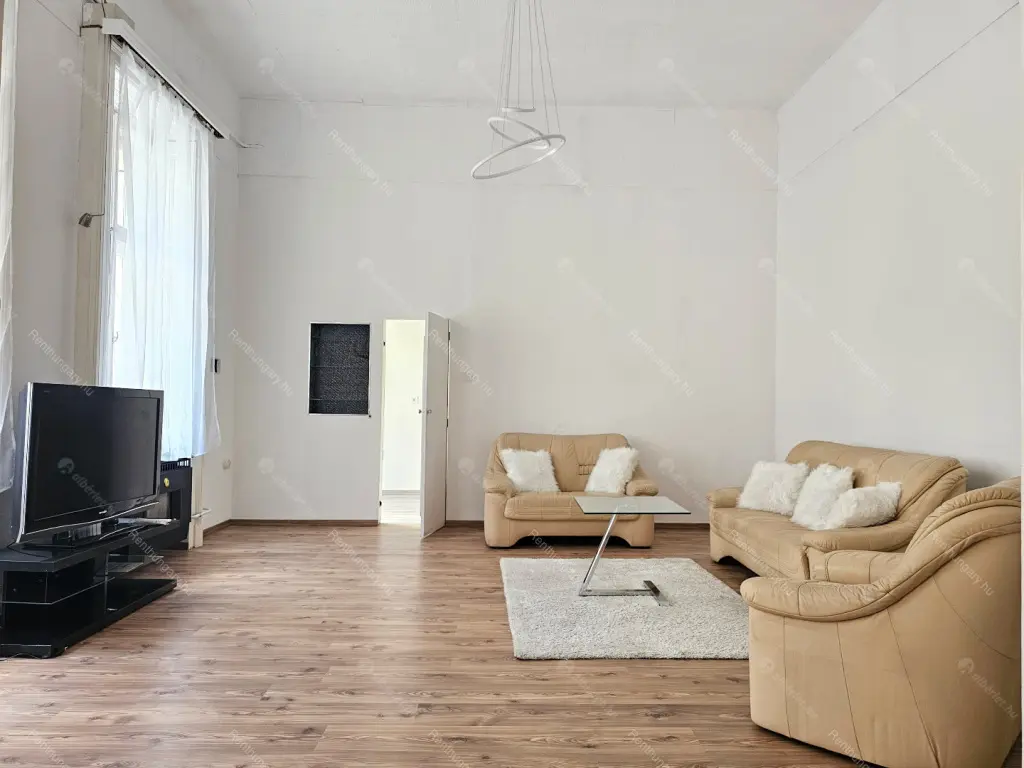 Kiadó albérlet 499000 Ft/hó áron: Budapest, V. kerület  Veres Pálné utca. Mérete: 97 nm, 4 szobás | Alberlet.hu - 6652332