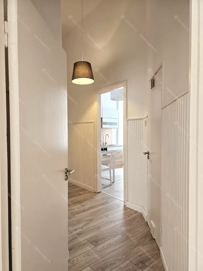 Kiadó albérlet 499000 Ft/hó áron: Budapest, V. kerület  Veres Pálné utca. Mérete: 97 nm, 4 szobás | Alberlet.hu - 6687832