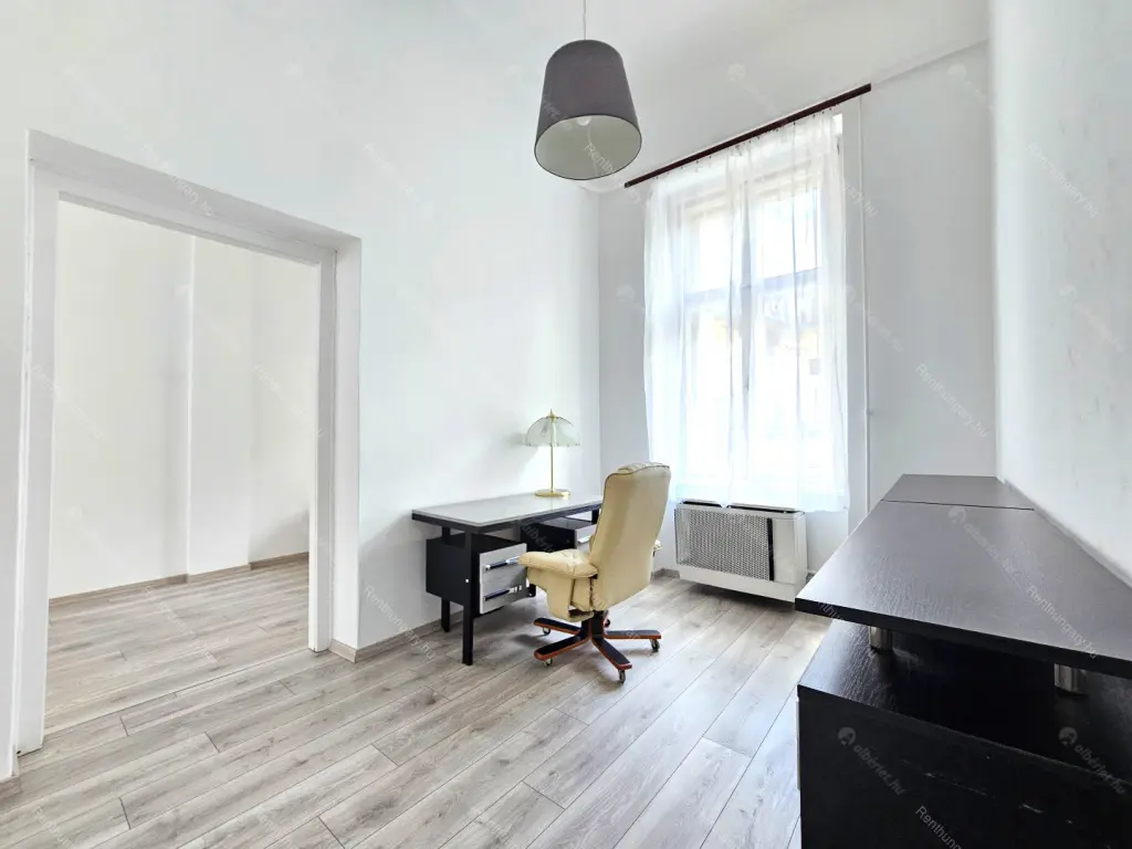 Kiadó albérlet 499000 Ft/hó áron: Budapest, V. kerület  Veres Pálné utca. Mérete: 97 nm, 4 szobás | Alberlet.hu - 6687836