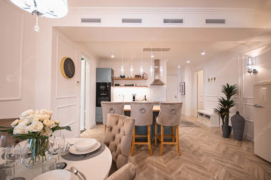 Kiadó albérlet 849000 Ft/hó áron: Budapest, V. kerület  Vitkovics Mihály utca. Mérete: 107 nm, 4 szobás | Alberlet.hu - 6623482