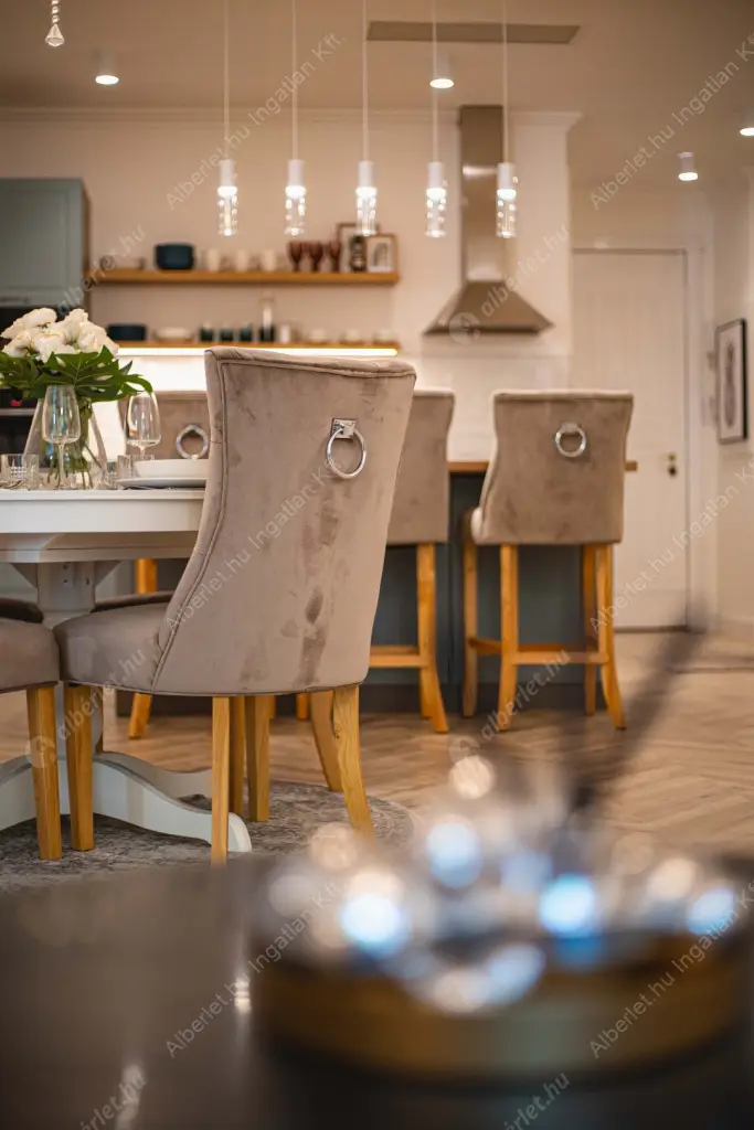 Kiadó albérlet 849000 Ft/hó áron: Budapest, V. kerület  Vitkovics Mihály utca. Mérete: 107 nm, 4 szobás | Alberlet.hu - 6623487