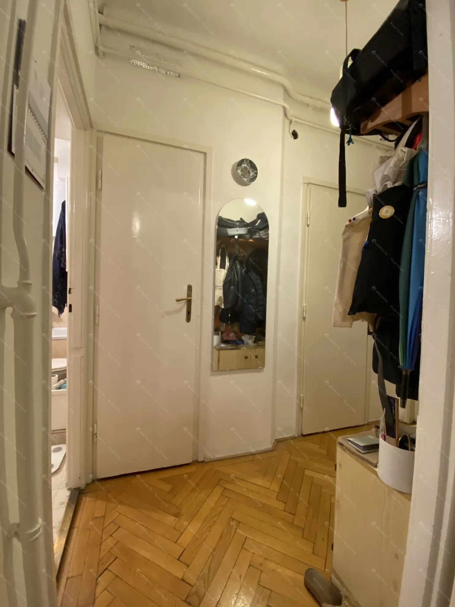 Kiadó albérlet 180000 Ft/hó áron: Budapest, V. kerület  Vitkovics Mihály utca. Mérete: 37 nm, 1 szobás | Alberlet.hu - 6605535