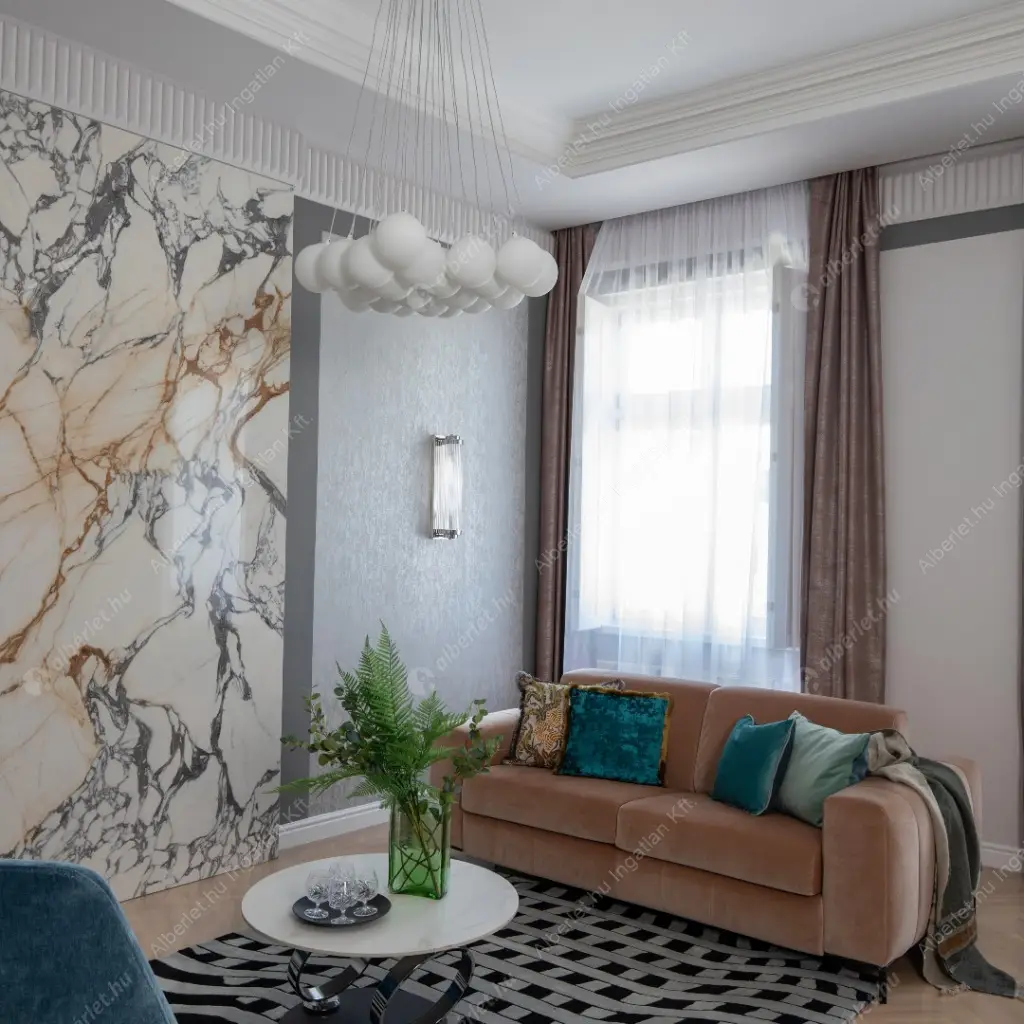 Kiadó albérlet 649000 Ft/hó áron: Budapest, V. kerület  Vörösmarty tér. Mérete: 69 nm, 2 szobás | Alberlet.hu - 6594067