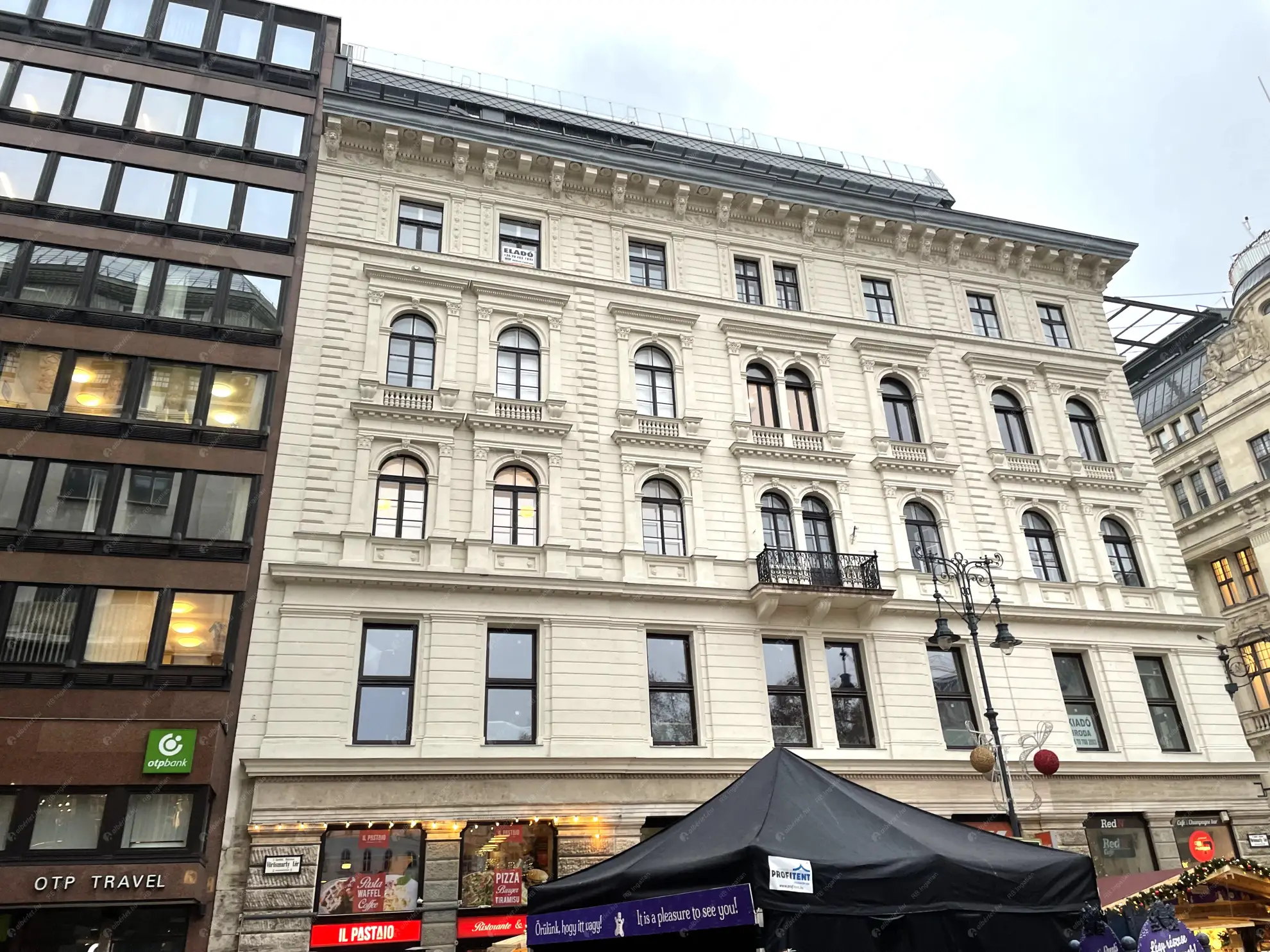 Kiadó albérlet 800000 Ft/hó áron: Budapest, V. kerület  Vörösmarty tér. Mérete: 69 nm, 2 szobás | Alberlet.hu - 6582190