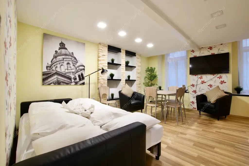 Kiadó albérlet 280000 Ft/hó áron: Budapest, V. kerület  Zoltán utca. Mérete: 65 nm, 1 szobás | Alberlet.hu - 6584655