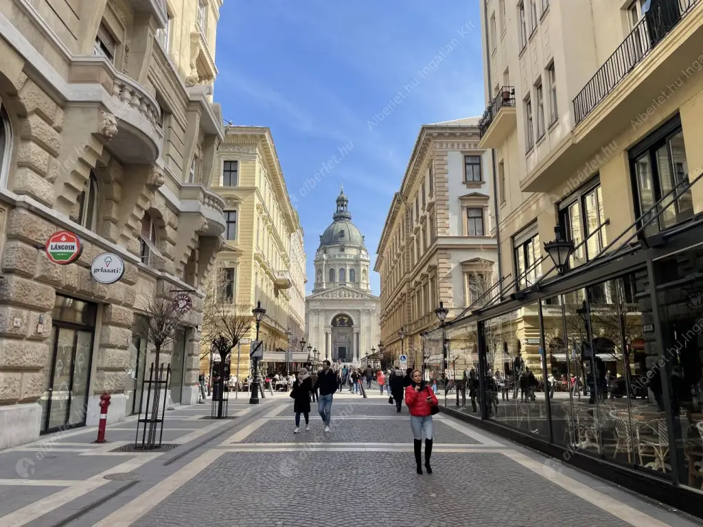 Kiadó albérlet 300000 Ft/hó áron: Budapest, V. kerület  Zrínyi utca. Mérete: 68 nm, 2 szobás | Alberlet.hu - 6624300