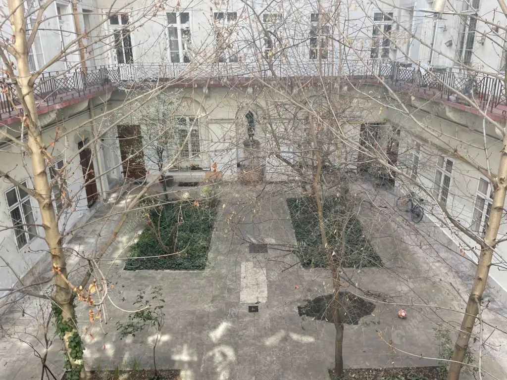 Kiadó albérlet 300000 Ft/hó áron: Budapest, V. kerület  Zrínyi utca. Mérete: 68 nm, 2 szobás | Alberlet.hu - 6624312