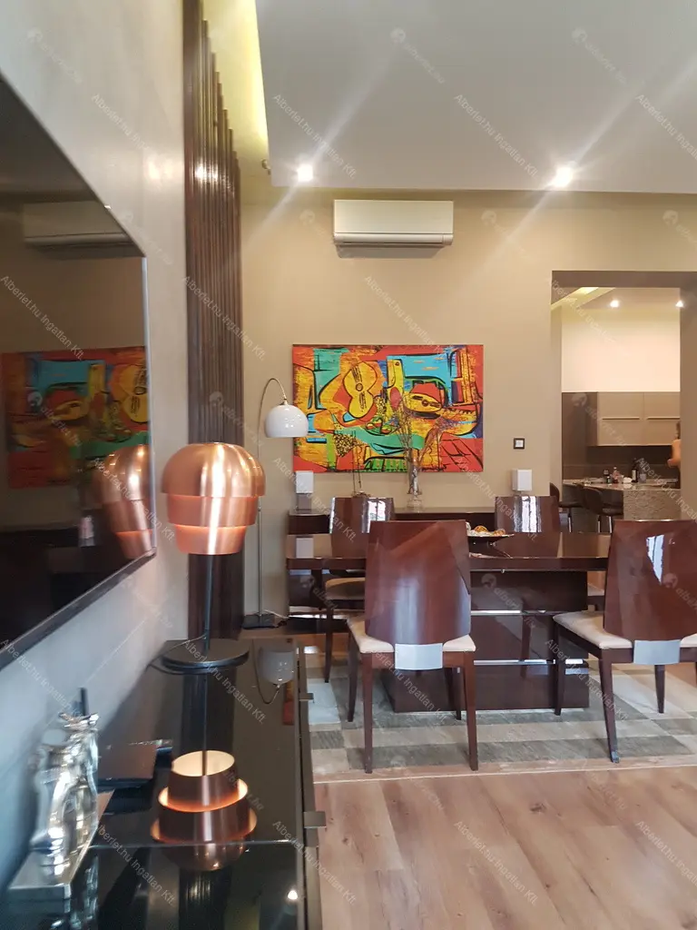 Kiadó albérlet 1047000 Ft/hó áron: Budapest, VI. kerület  Andrássy út. Mérete: 100 nm, 3 szobás | Alberlet.hu - 6687386