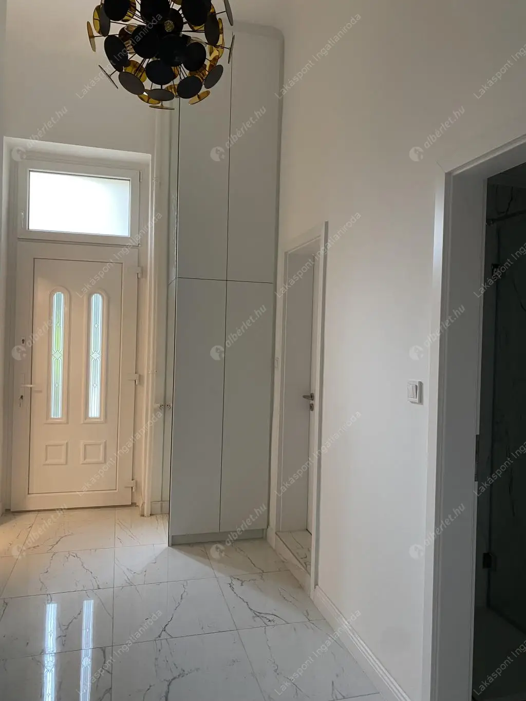 Kiadó albérlet 550000 Ft/hó áron: Budapest, VI. kerület  Andrássy út. Mérete: 100 nm, 5 szobás | Alberlet.hu - 6584708