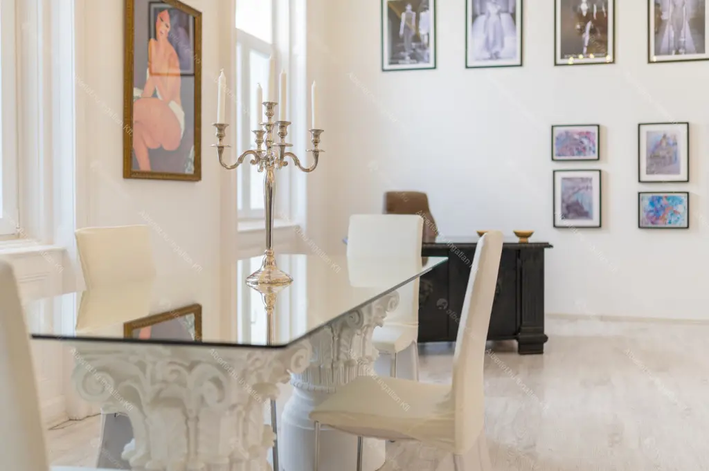 Kiadó albérlet 770000 Ft/hó áron: Budapest, VI. kerület  Andrássy út. Mérete: 105 nm, 3 szobás | Alberlet.hu - 6655076