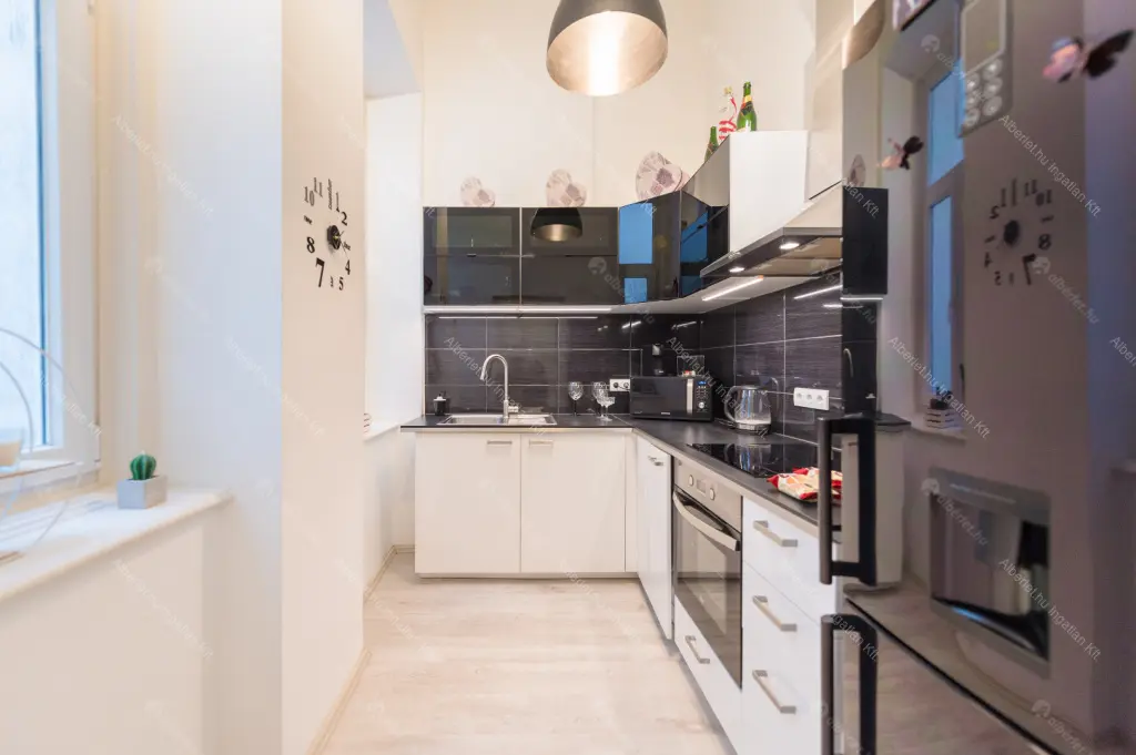 Kiadó albérlet 770000 Ft/hó áron: Budapest, VI. kerület  Andrássy út. Mérete: 105 nm, 3 szobás | Alberlet.hu - 6655077