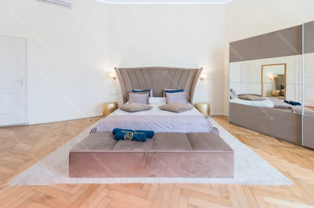 Kiadó albérlet 770000 Ft/hó áron: Budapest, VI. kerület  Andrássy út. Mérete: 105 nm, 3 szobás | Alberlet.hu - 6655084