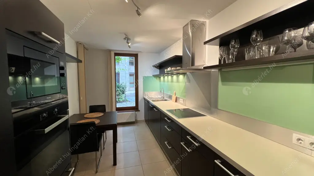 Kiadó albérlet 720000 Ft/hó áron: Budapest, VI. kerület  Andrássy út. Mérete: 106 nm, 3 szobás | Alberlet.hu - 6610609