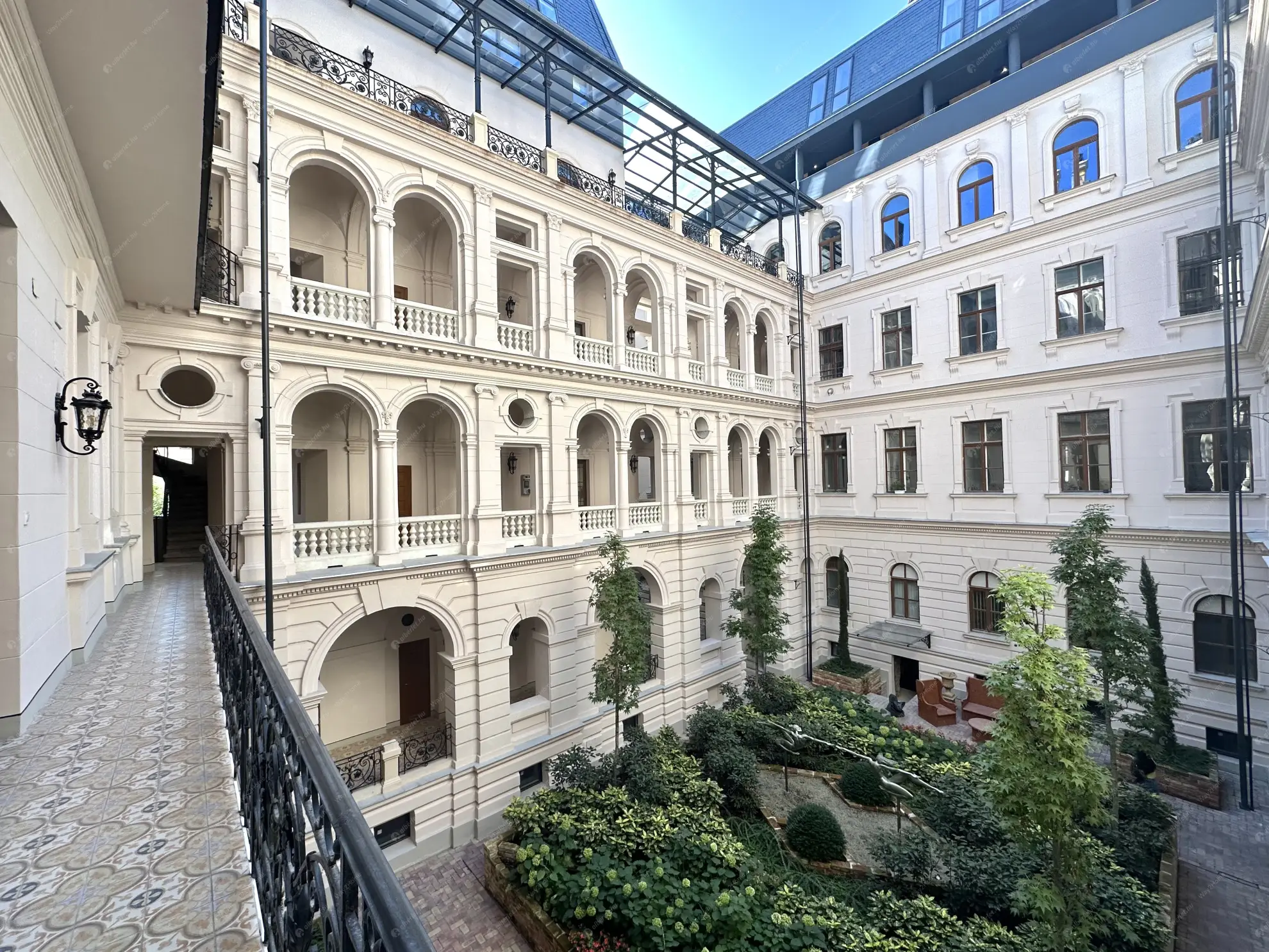 Kiadó albérlet 799000 Ft/hó áron: Budapest, VI. kerület  Andrássy út. Mérete: 108 nm, 2 szobás | Alberlet.hu - 6627656