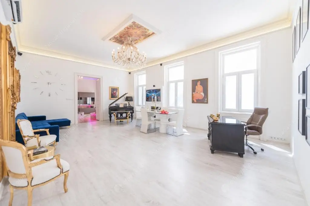 Kiadó albérlet 773000 Ft/hó áron: Budapest, VI. kerület  Andrássy út. Mérete: 110 nm, 2 szobás | Alberlet.hu - 6545757