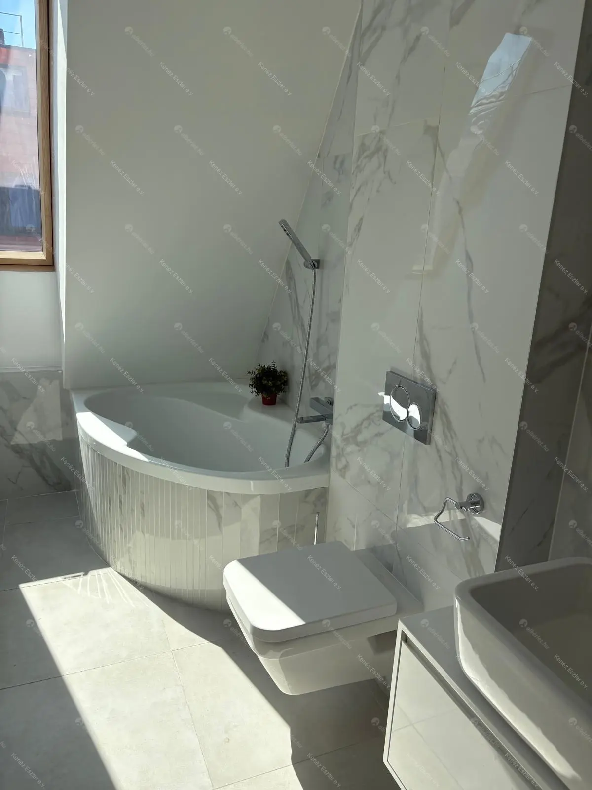 Kiadó albérlet 1497000 Ft/hó áron: Budapest, VI. kerület  Andrássy út. Mérete: 111 nm, 3 szobás | Alberlet.hu - 6660140