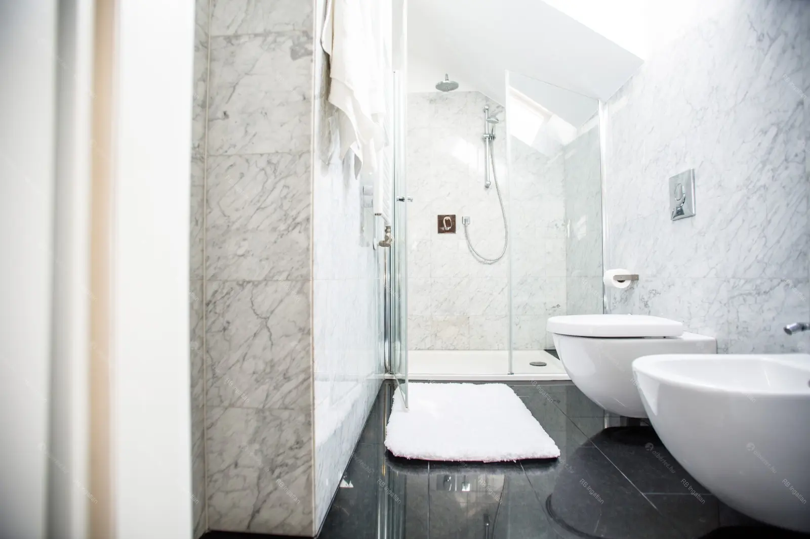 Kiadó albérlet 1054000 Ft/hó áron: Budapest, VI. kerület  Andrássy út. Mérete: 115 nm, 3 szobás | Alberlet.hu - 6698987