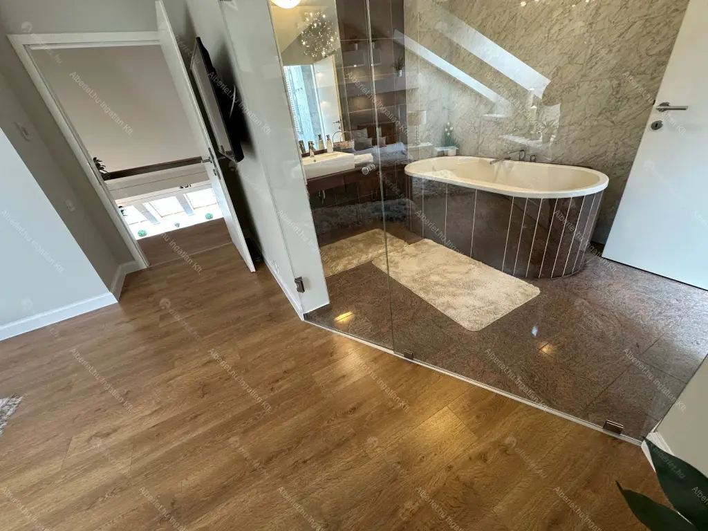 Kiadó albérlet 1160000 Ft/hó áron: Budapest, VI. kerület  Andrássy út. Mérete: 115 nm, 3 szobás | Alberlet.hu - 6701018